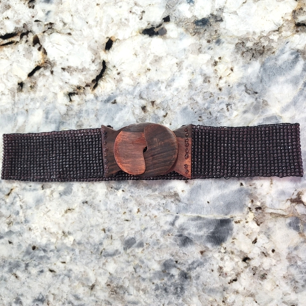 ⬇️EUC Purple Beaded and Wooden Belt